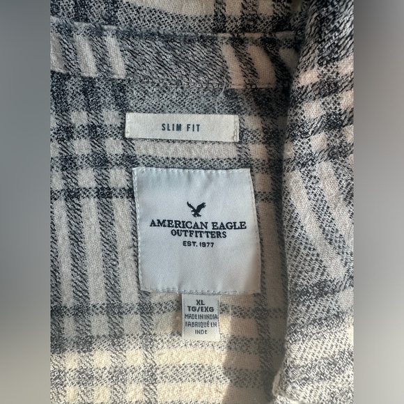 American Eagle Button up Flannel - Picture 3 of 3